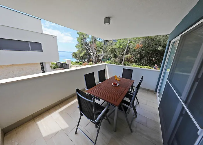 Luxury Sunset Penthouse With Seaview