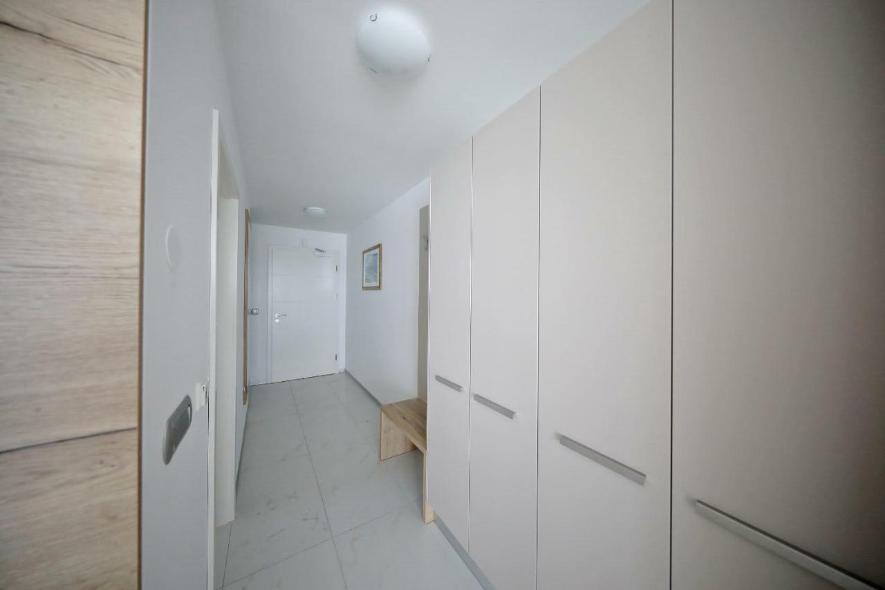 Luxury Sunset Penthouse With Seaview Petrčane
