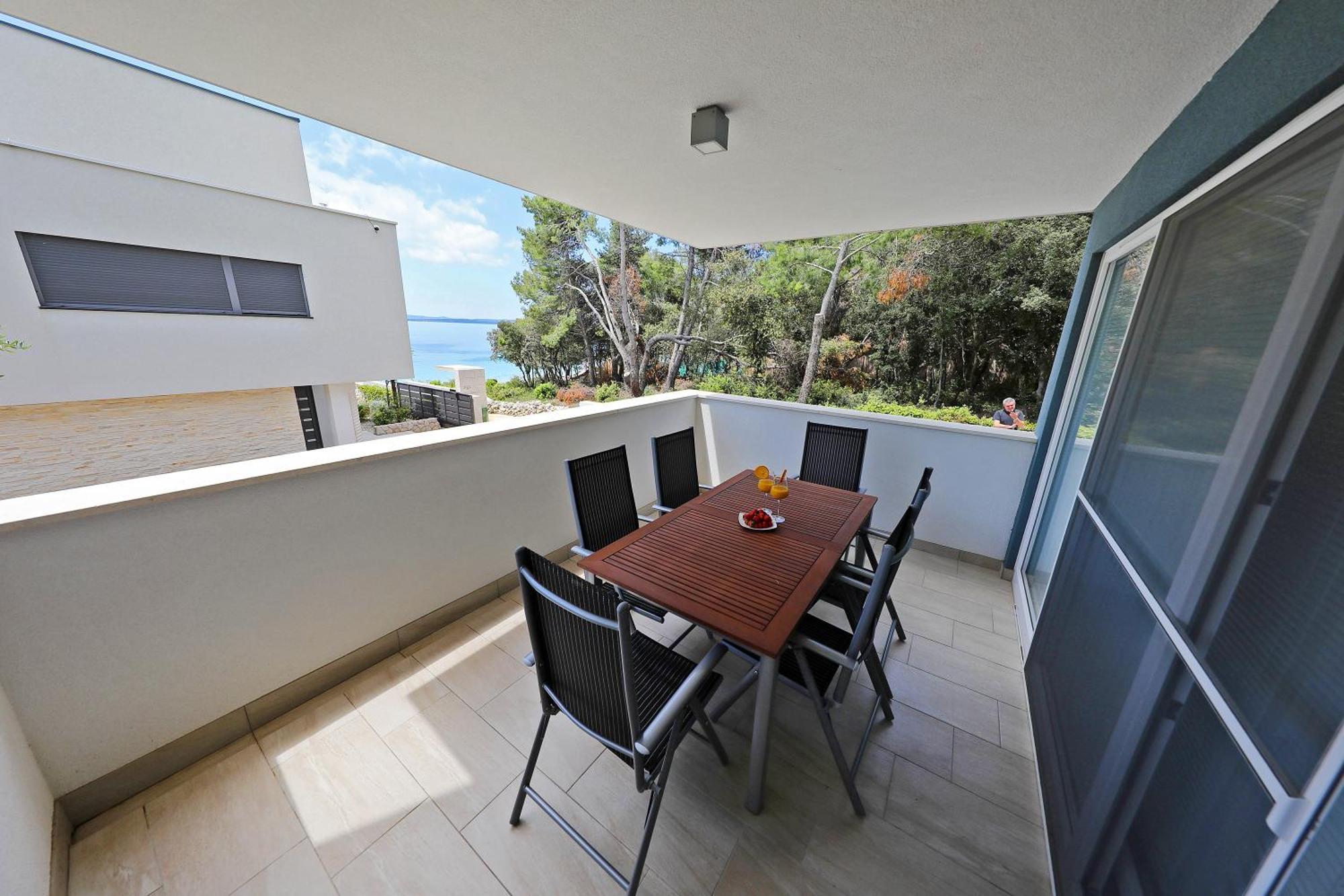 Luxury Sunset Penthouse With Seaview